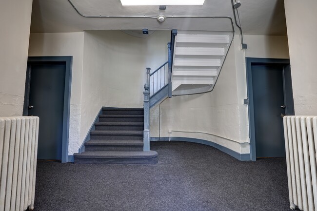 Photo - Orchard Terrace Apartments