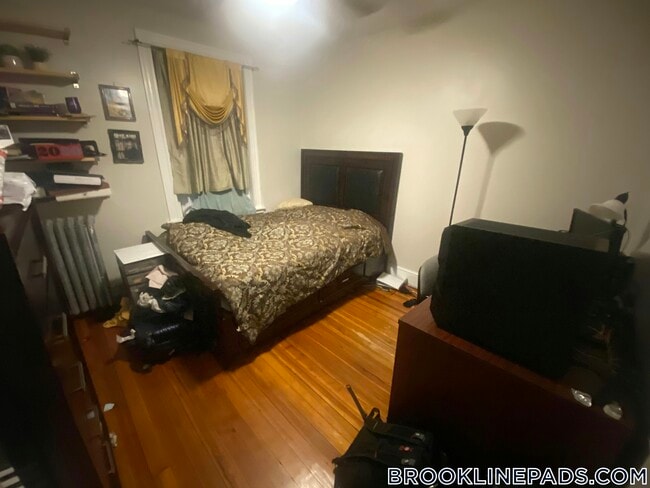 Photo - 19 Netherlands Rd Unit 1