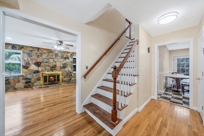 Photo - 2 Berkeley Pl