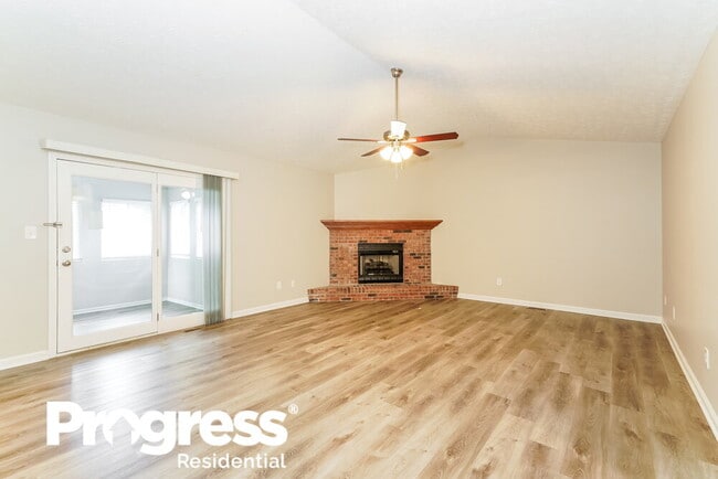 Photo - 3124 Eastpointe Dr