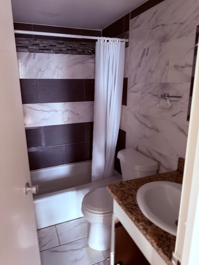 Photo - 7510 Hornwood Dr Unit 800