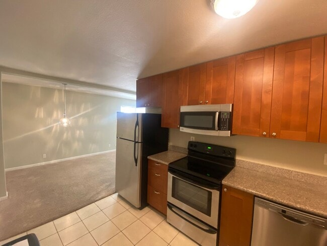Photo - Light and Bright Monterey Condo! Unit 3
