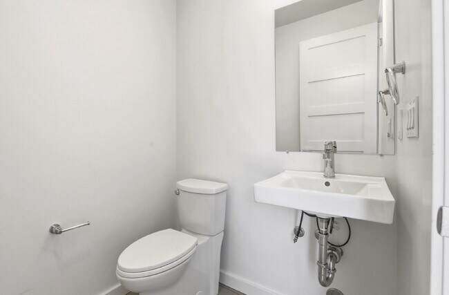 Photo - $2,745.95, 2-bed, 2.5 bath, located in Denver with a Rooftop Patio