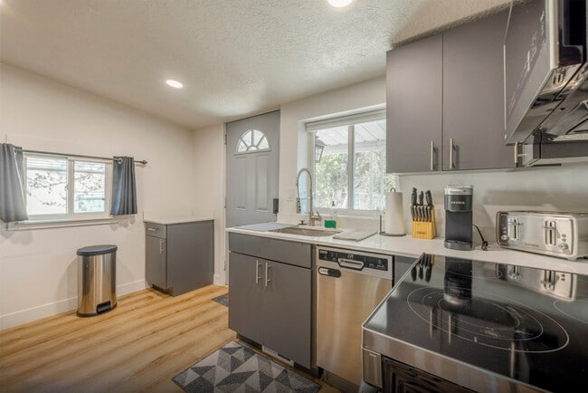 Photo - 1219 W 500 S Unidad ID1249899P