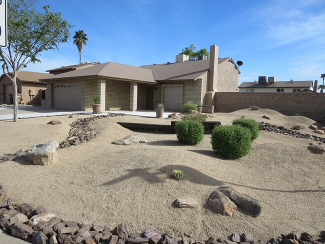 Building Photo - 6917 W Cholla St