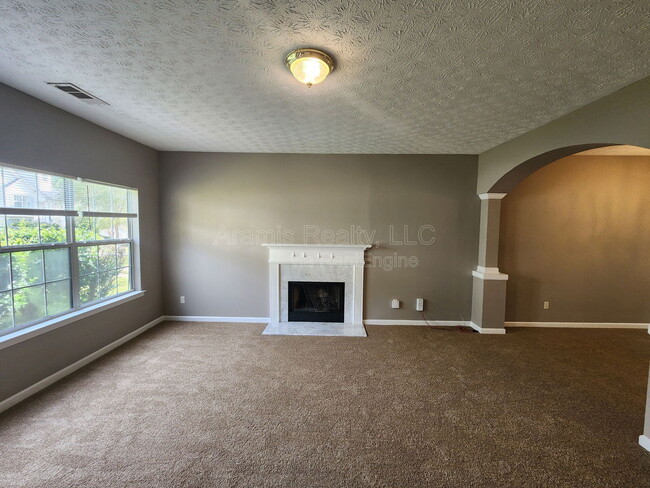 Photo - 4519 Swan Trce