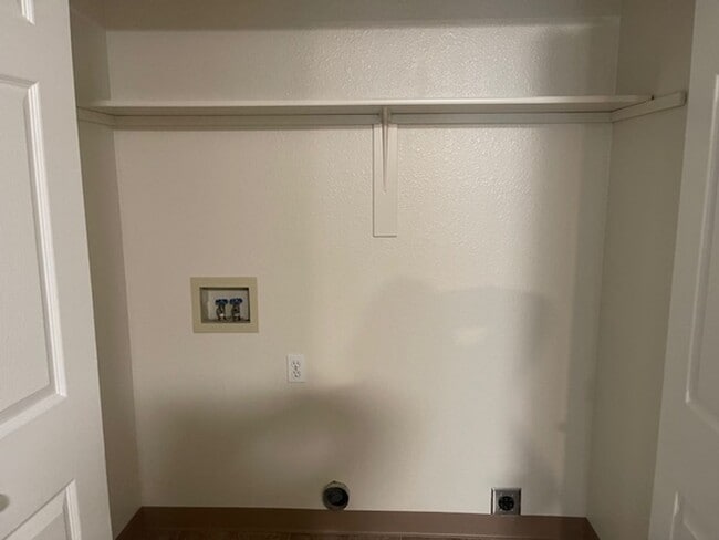 167-Triple Crown Apts