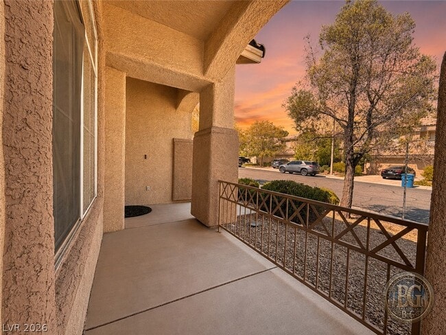 Photo - 2012 Cedarcrest Ct