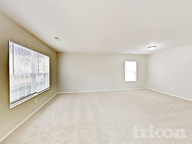 Photo - 4003 Larkhaven Village Dr