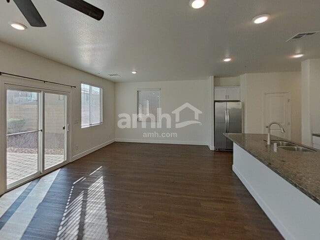 Photo - 298 Timber Kate Pl