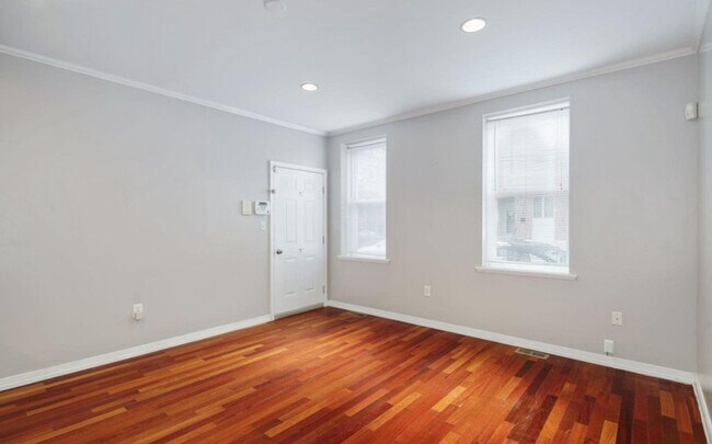 Photo - 1782 Frankford Ave
