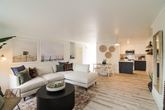 1606 Westcliff Dr.