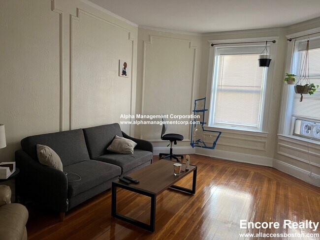 Photo - 94 Maple St Unidad 1