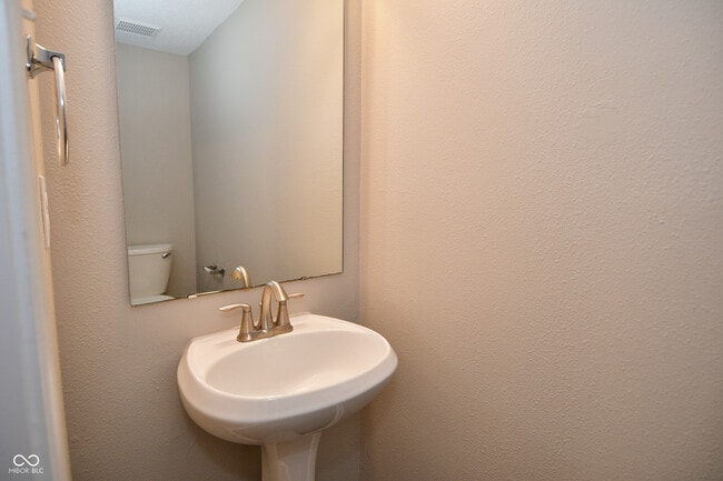 Photo - 10046 Sapphire Berry Ln