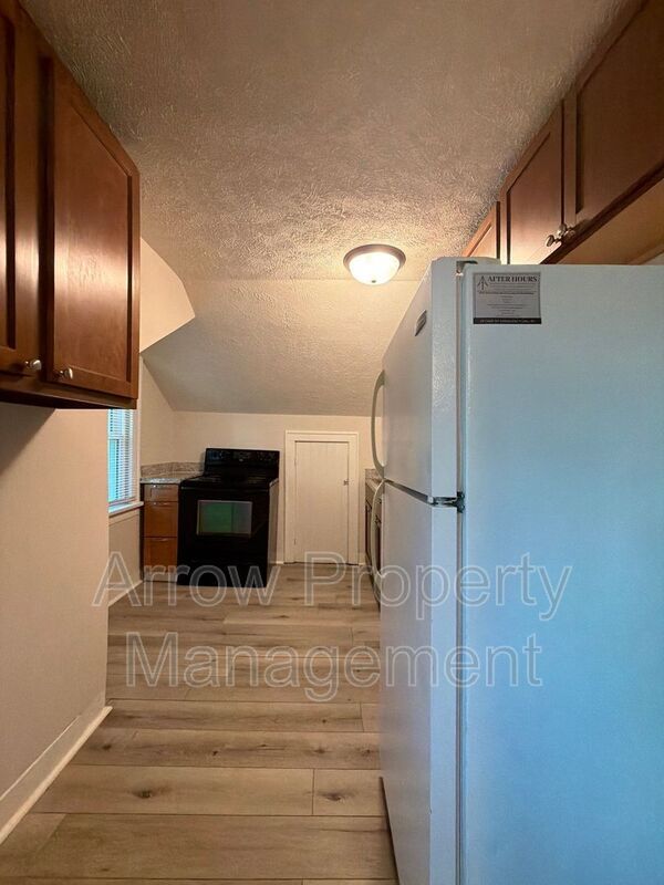 Photo - 3304 S 40th St Unit 4