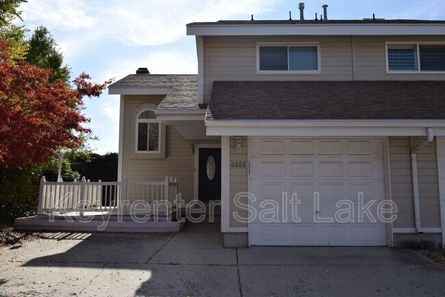 Photo - 6888 Hillside Village Cir