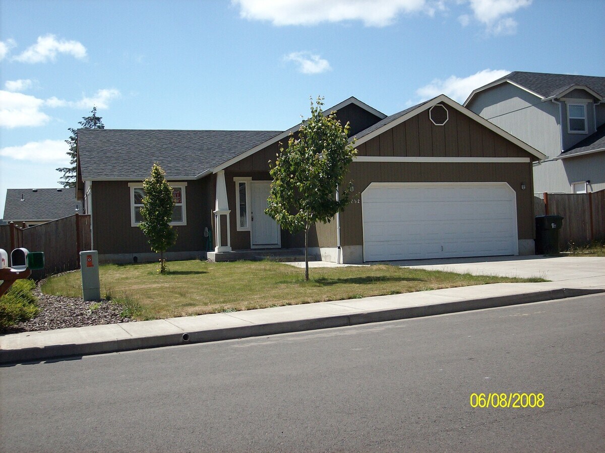 Photo - 88052 Crystal St