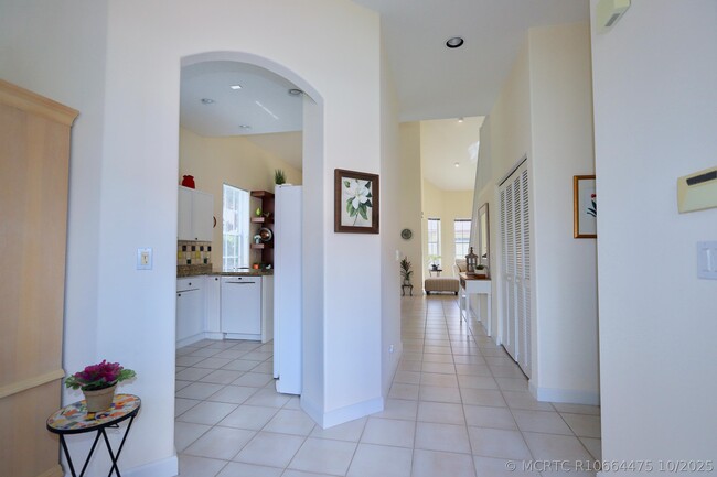 Photo - 77 Spyglass Way