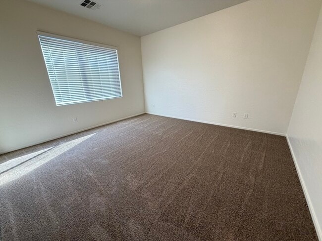Photo - Carry Over Showing: This property has been shown before and will be rented to the first most qual...