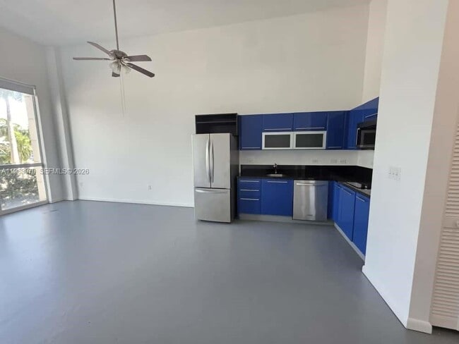 Photo - 253 NE 2nd St Unidad 234