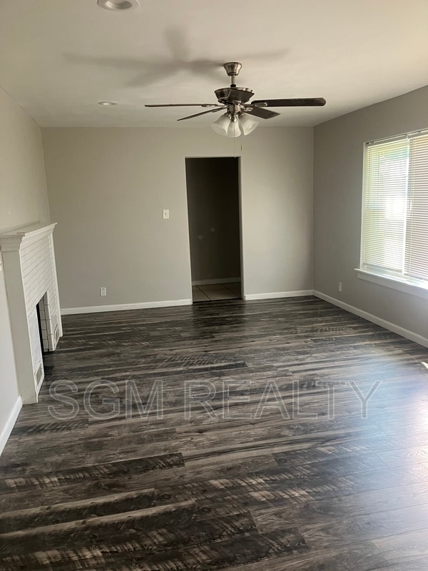Photo - 104 Williams St