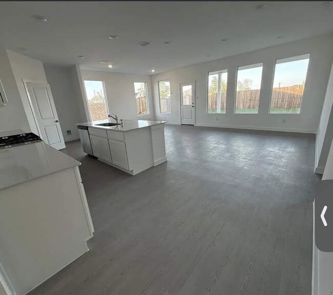 Photo - 7116 Dandelion Rd