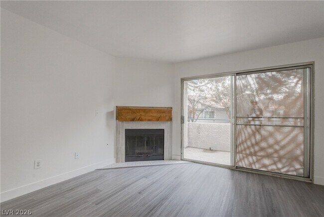 Photo - 3060 Tarpon Unit 204