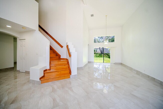 Photo - 7261 Nautica Way