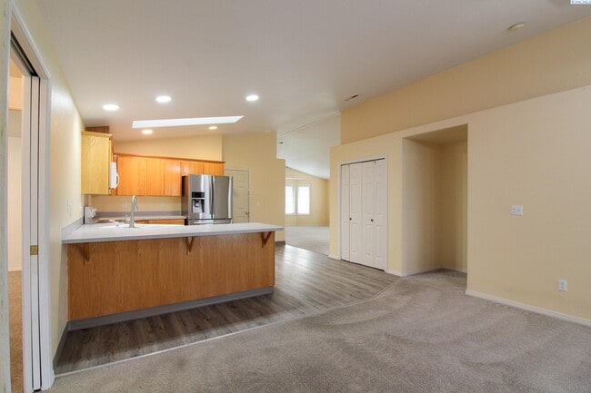 Photo - 3 Bed/2 bath Home in West Pasco