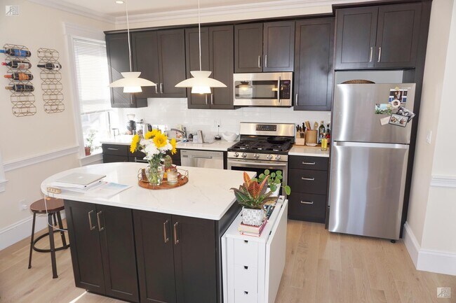 Photo - 1334 Commonwealth Avenue Unidad 10