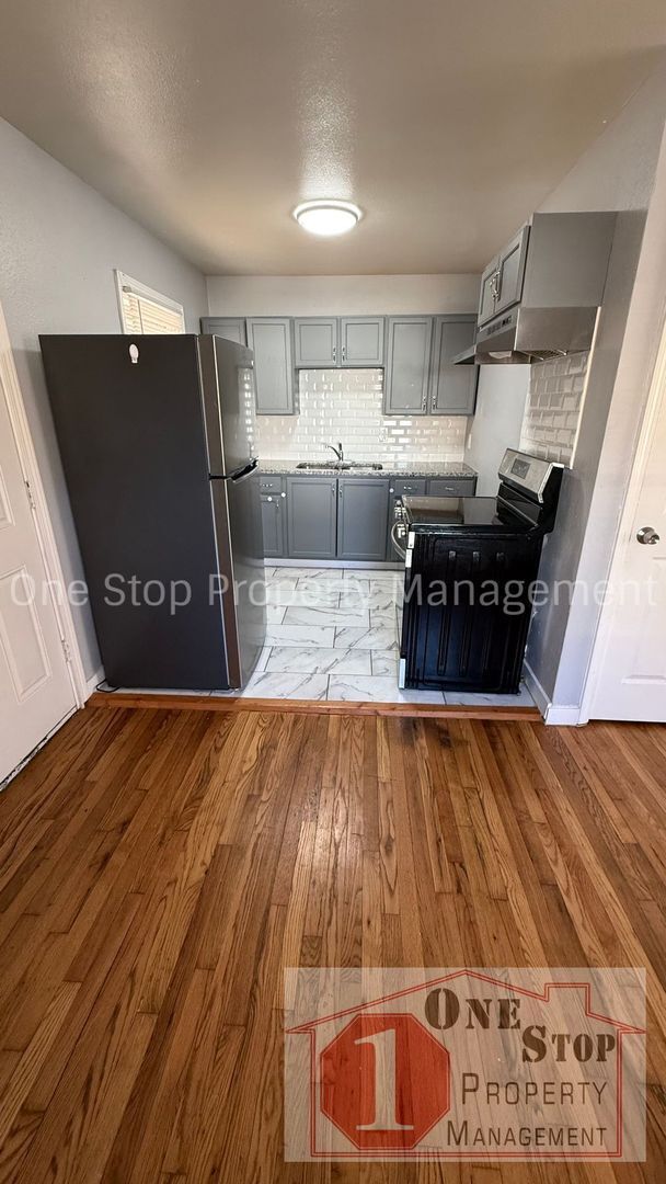 Photo - 4 Bedroom, 2 Bathroom home in Kansas City