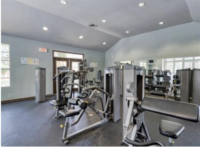 Photo - 6344 Raleigh St