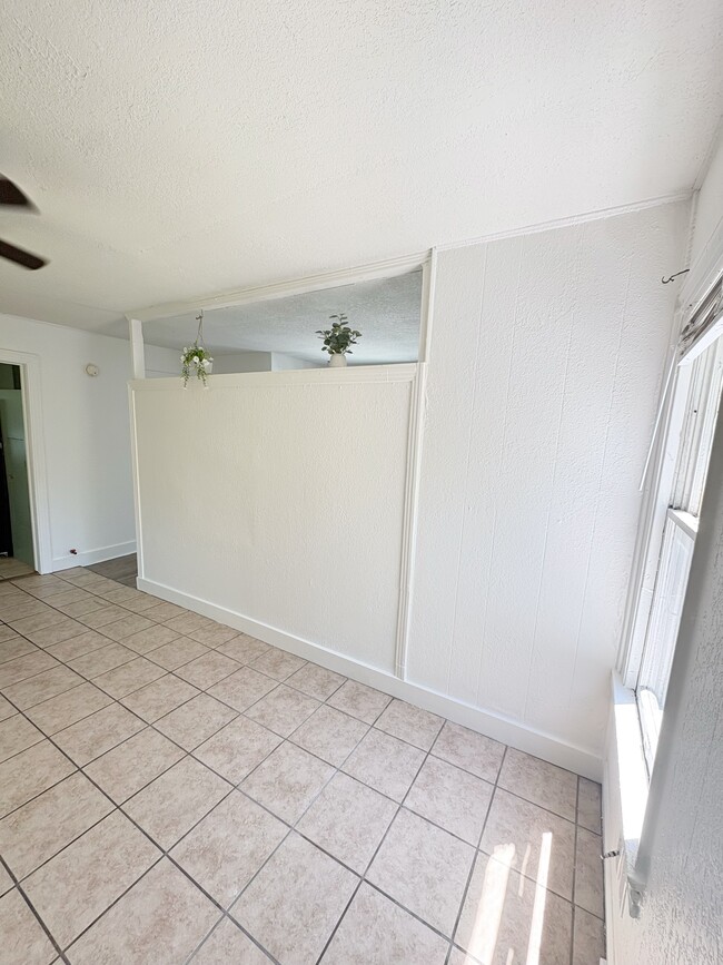 Photo - 628 N 36th St Unit 628 N 36th B