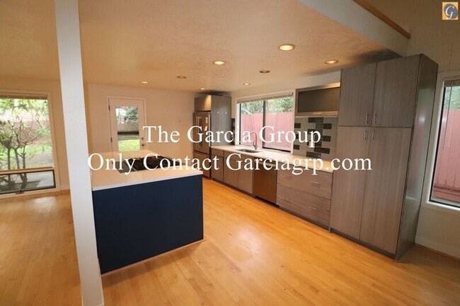 Photo - 10347 NW Alpenglow Way