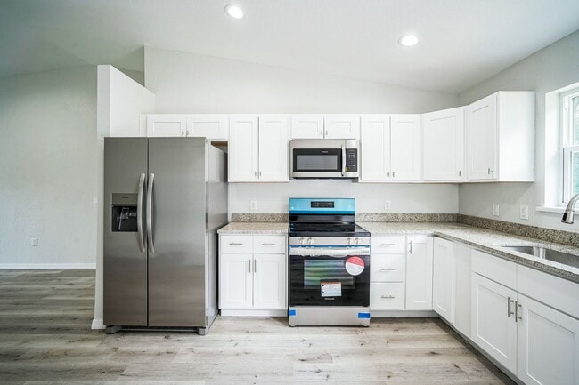 Photo - 1742 Magnolia St