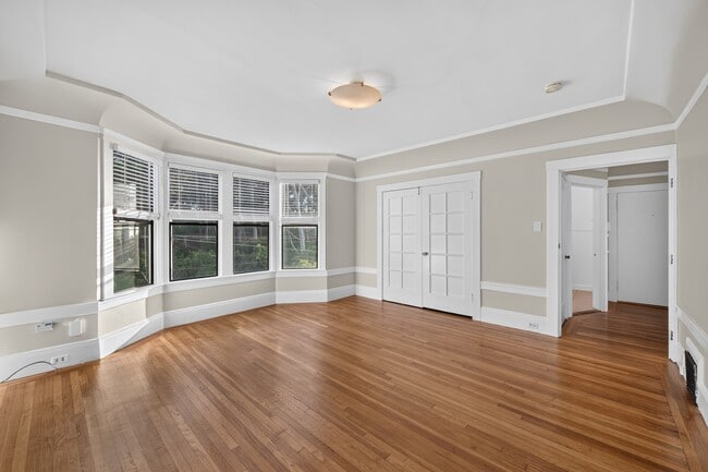 6350 Fulton St Unit 4