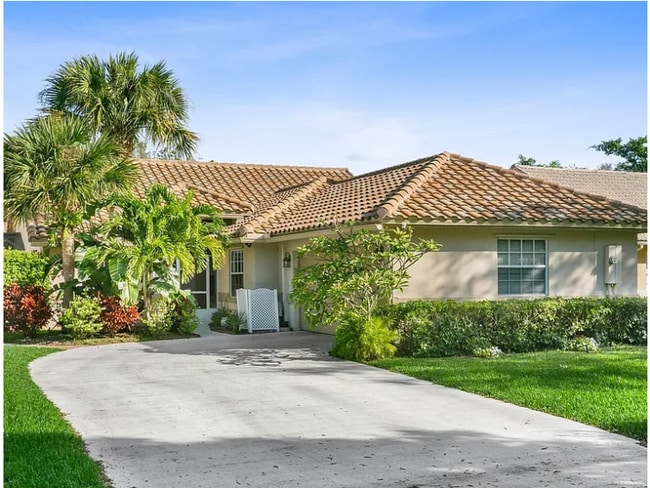 Building Photo - 3713 S Lancewood Pl