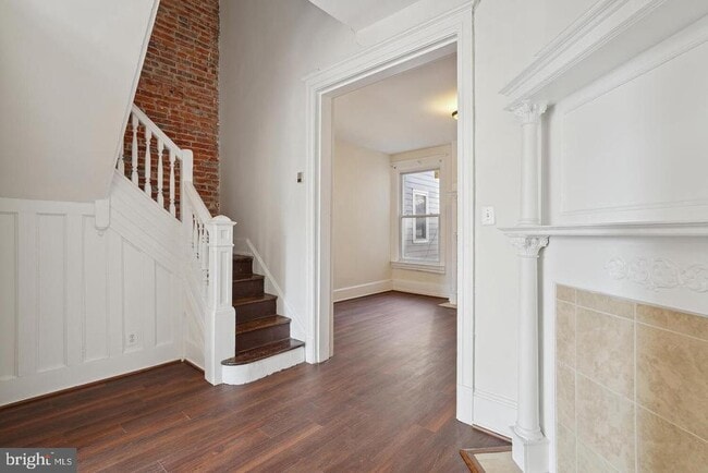 Building Photo - 223 R St NW Unit A Rental
