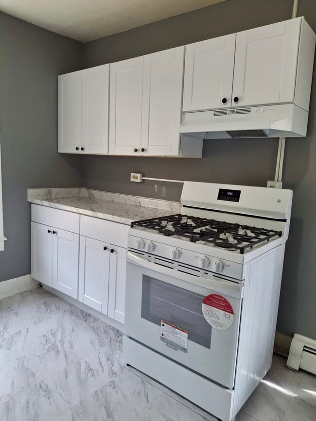 77 Garden St Unit 3