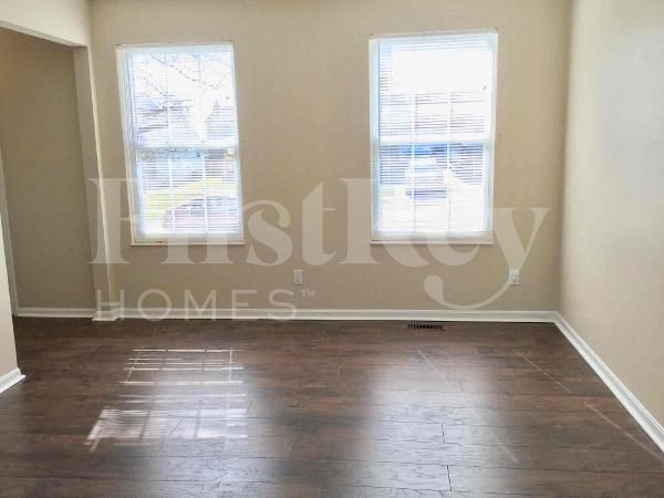 Photo - 1616 Hastings Ct