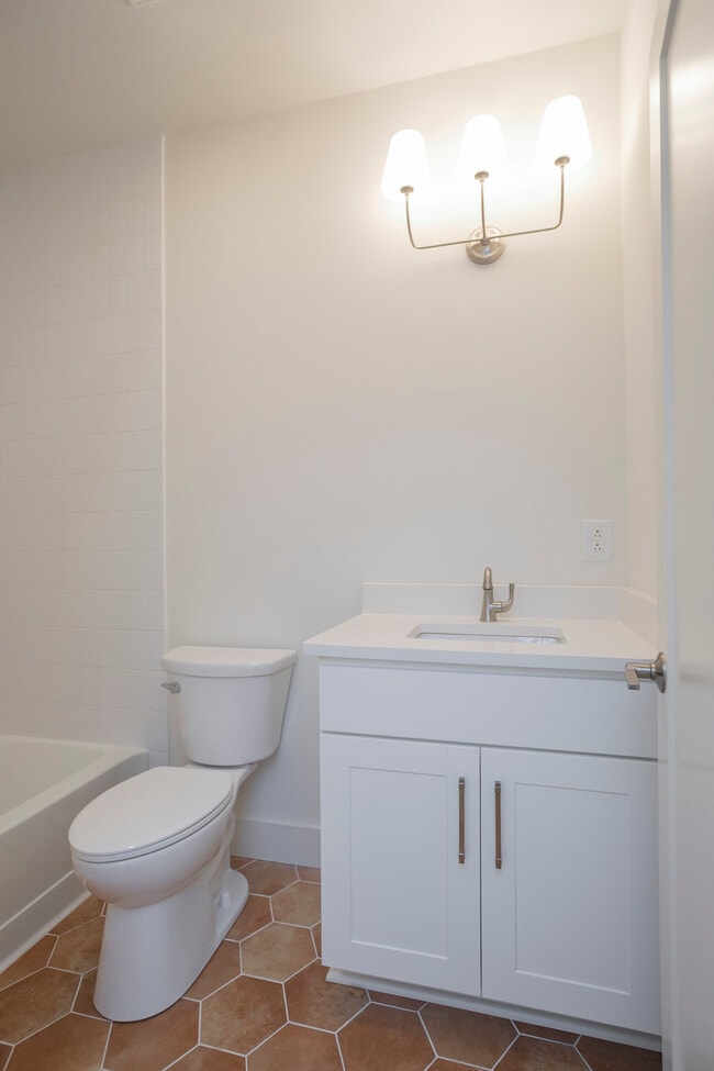 Photo - 230 Lanier Dr