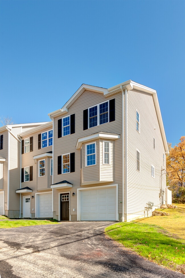 Building Photo - 74 Upland Street Unit D