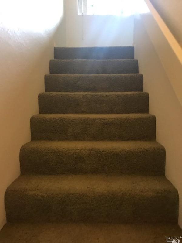 Photo - 19 Redwood Ct