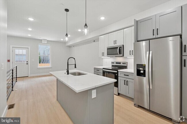 Building Photo - 520 W Susquehanna Ave Rental