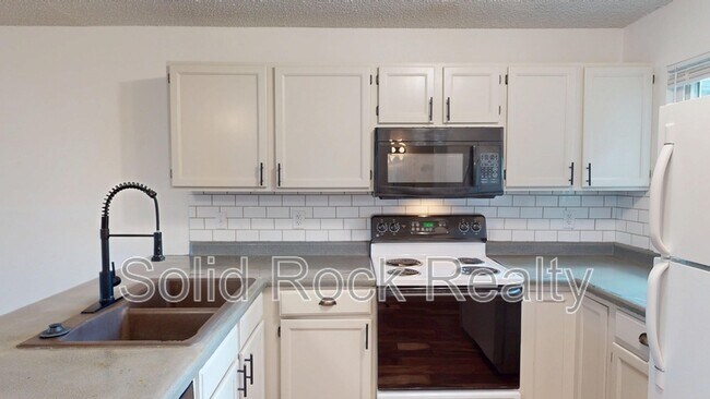 Photo - 1297 Vondelpark Dr