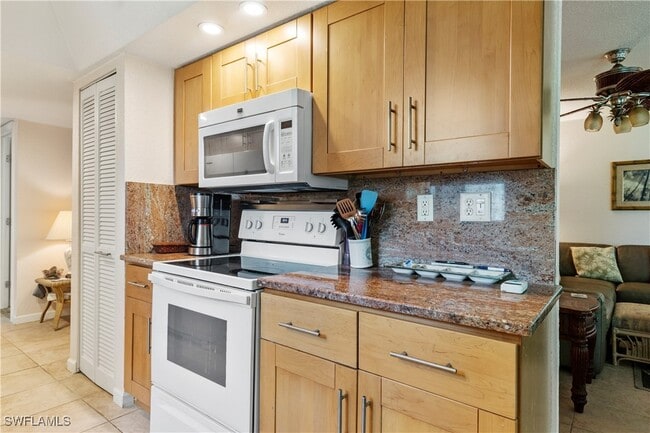 Building Photo - 5483 Peppertree Dr Unit 1