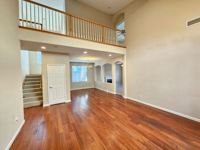 Photo - Charming 4 Bed 3 Bath Townhome near Santana Row Available Now!!