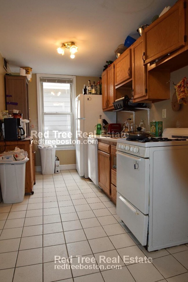 216 Freeman St Unit 2