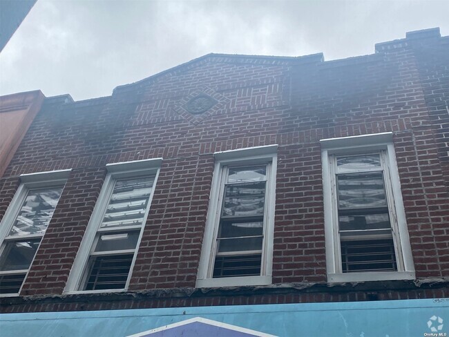 Building Photo - 124-06 Jamaica Ave Rental