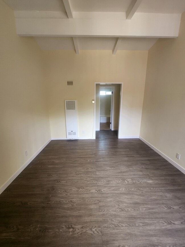 Photo - 12826 Vanowen St Unit 7